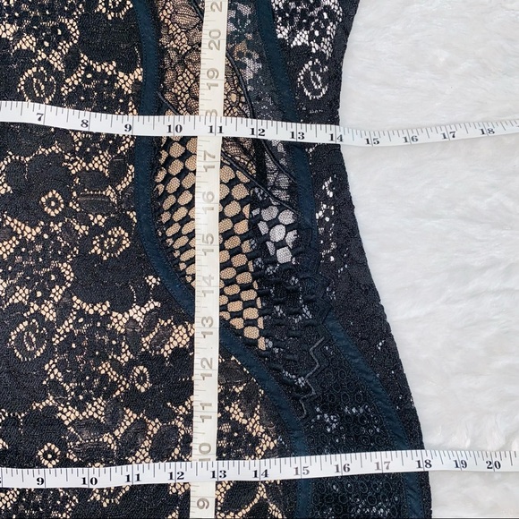 [Stella McCartney] Edith Black Corded Lace Bodycon Mini Dress - ASO Emma Watson - Picture 5 of 16